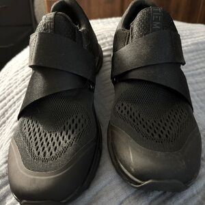 Tiem women’s slipstream clip in, SPD compatible shoe. Performance cycling shoes.